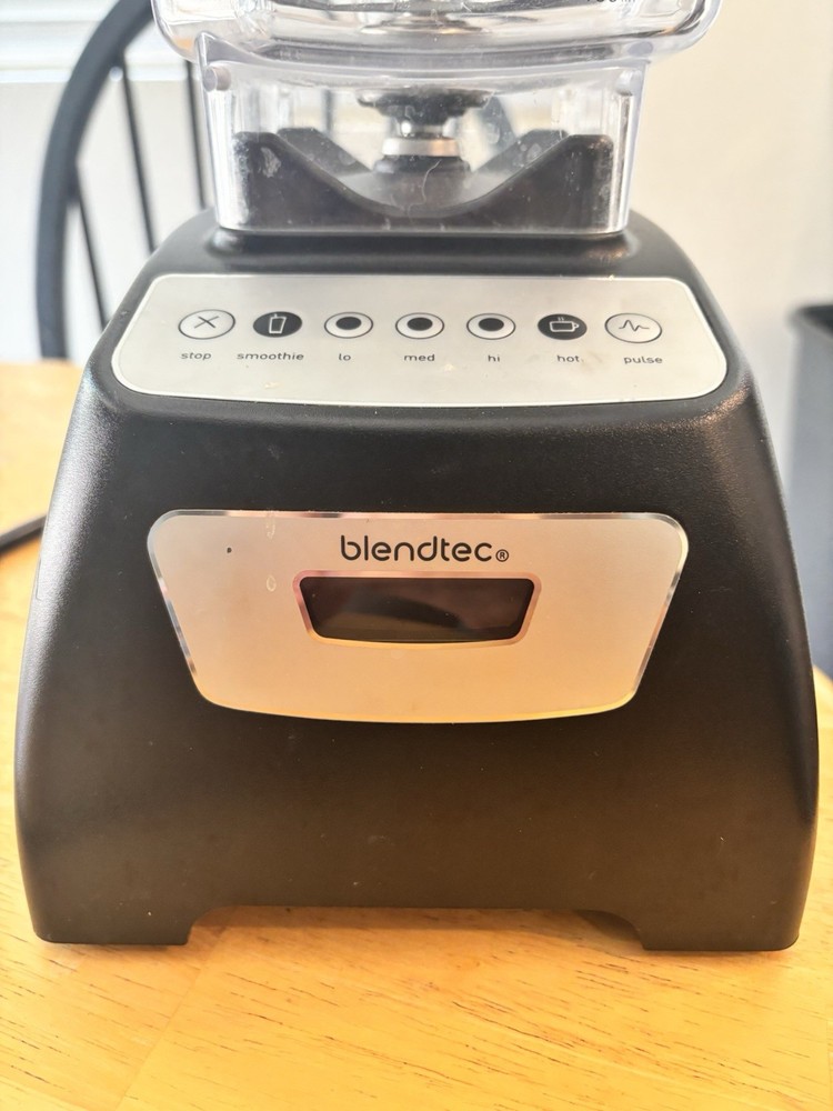 Blendtec CTB2 Classic 570 Black Blender