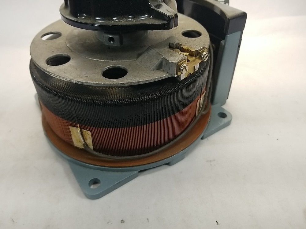 NOS 236 BU TYPE - SUPERIOR POWERSTAT VARIABLE TRANSFORMER