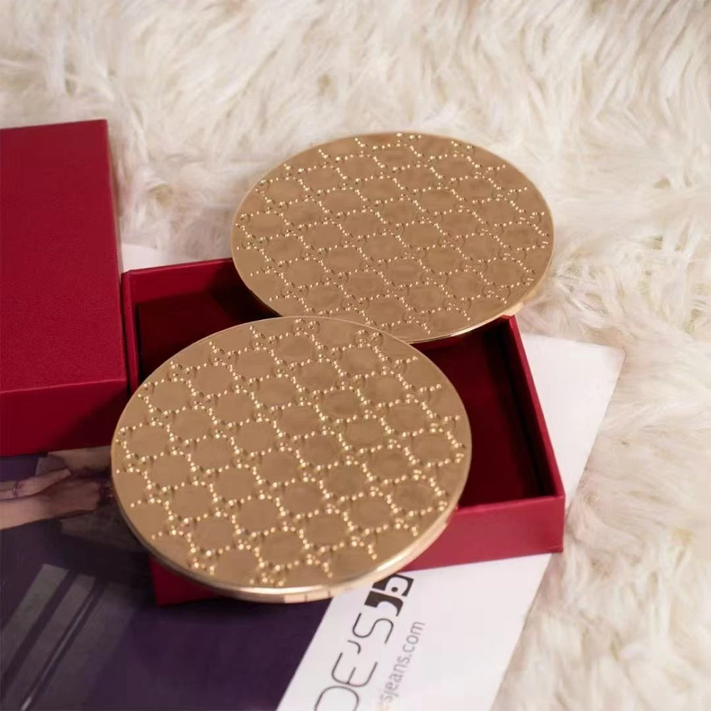 Gucci Cosmetic Beauty Makeup Compact Mirror in Gold Pattern with Box