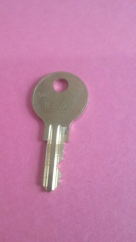 Bobrick Key 352 For Coin Box