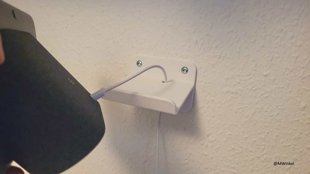 Google Nest Hub or Hub Max Wall Mount