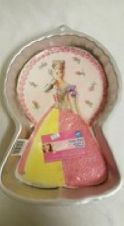 Collectable Barbie Pretty Princess cake pan