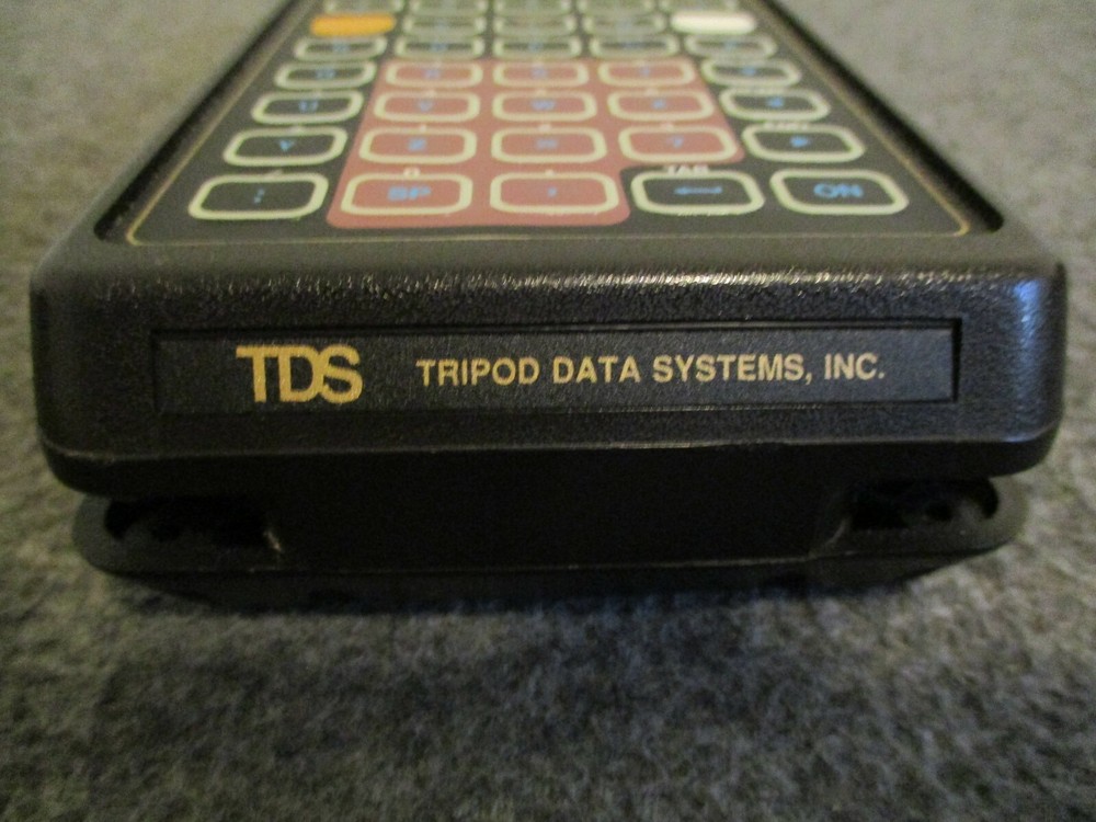 VINTAGE TDS-500 SURVEYING FIELD COMPUTER TRIPOD DATA SYSTEMS-POWERS UP/UNTESTED