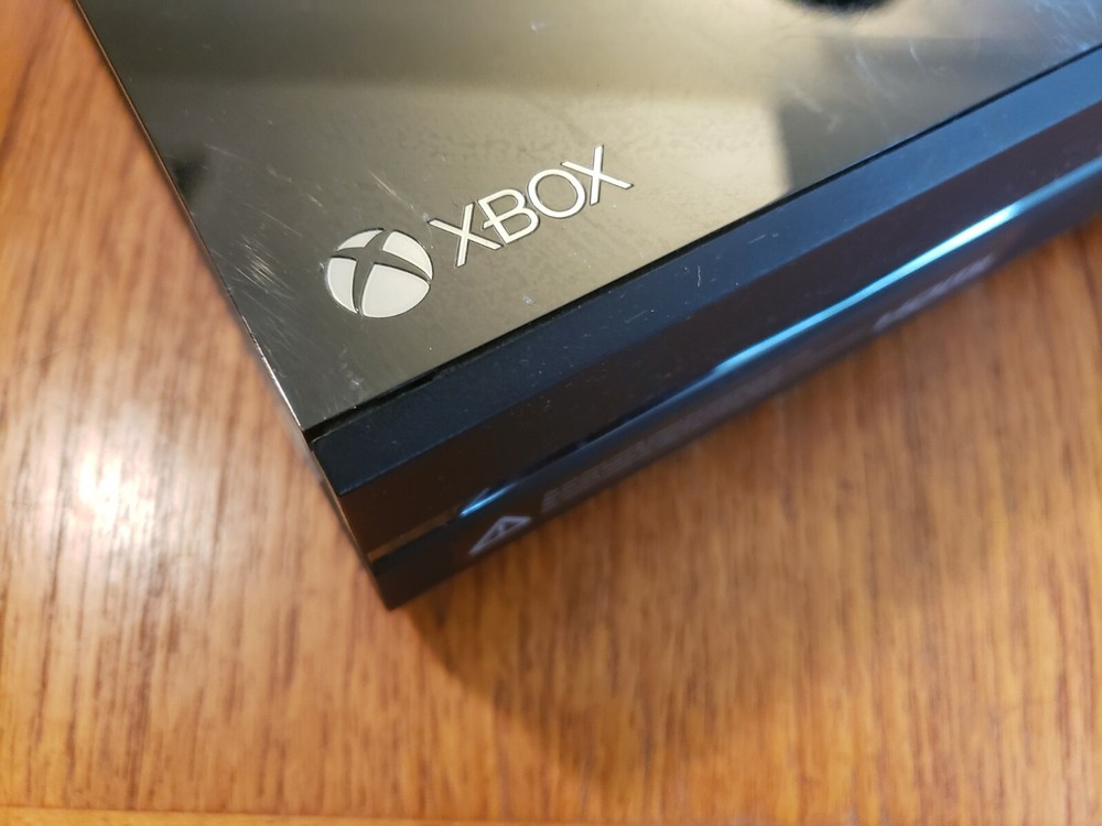 Microsoft Xbox One Model 1540