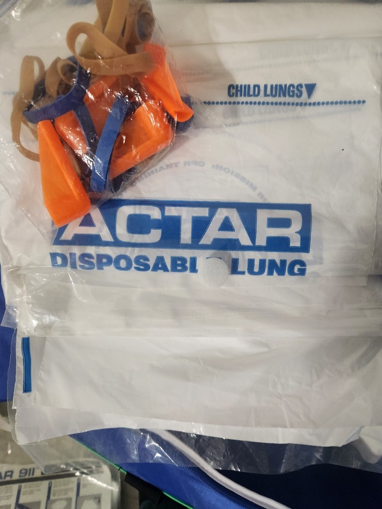 Actar 911 Squadron CPR 10 Mannequin Training Set Kit Lungs Bag Complete