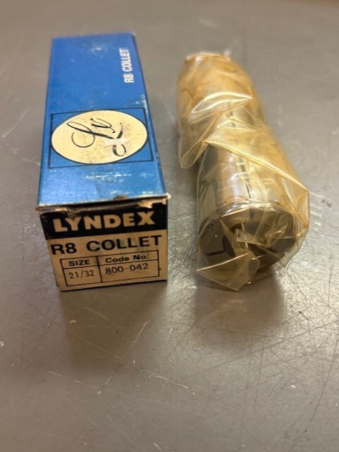 Lyndex 21/32" Round R8 Collet 800-042