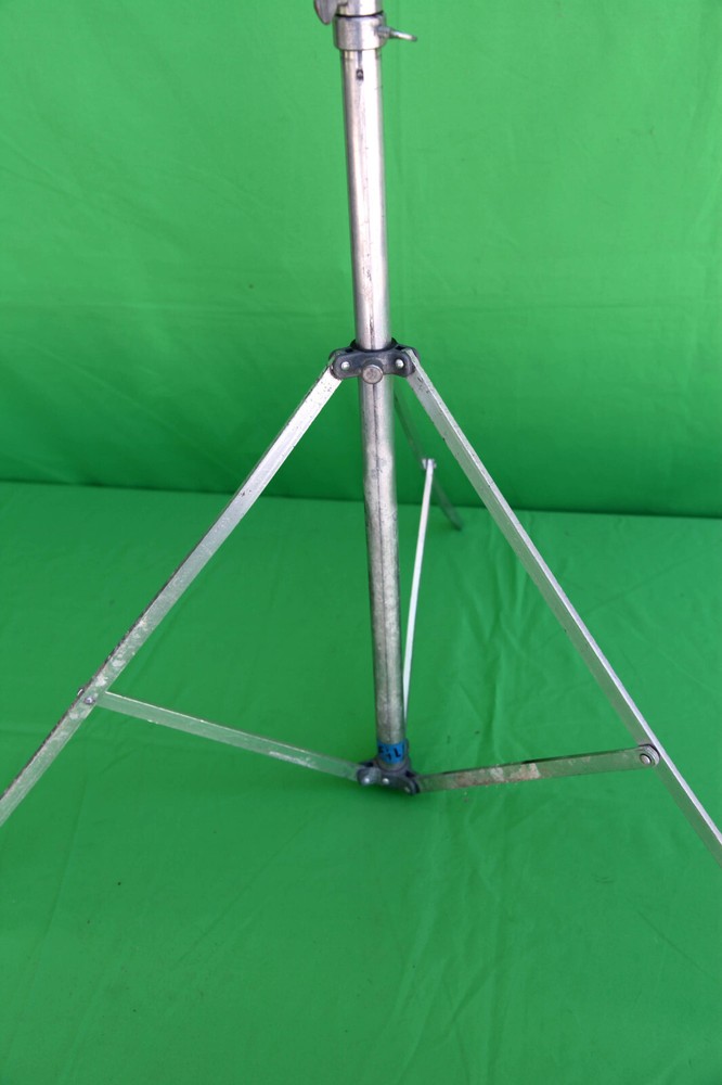 100" - 4 Section Stand