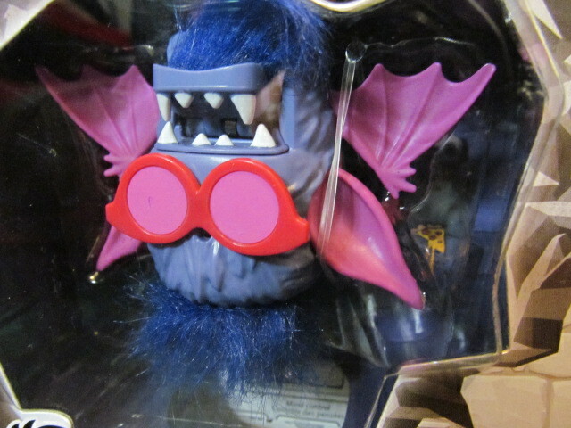 Spin Master Scritterz Battyz Figure for Ages 5+