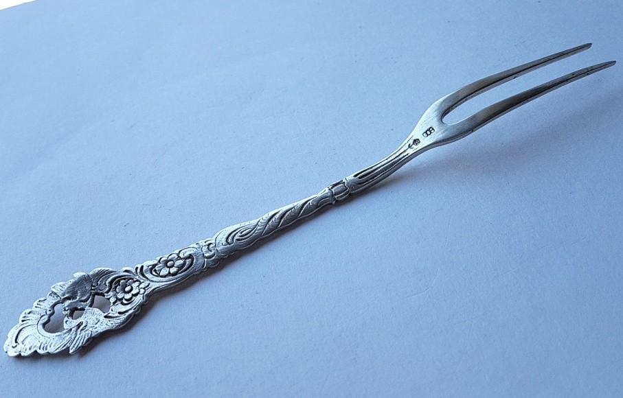 Rare Serving Fork, Doves, 800 Silver K863