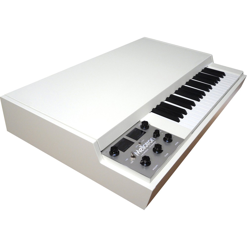 Mellotron M4000D Digital Mellotron