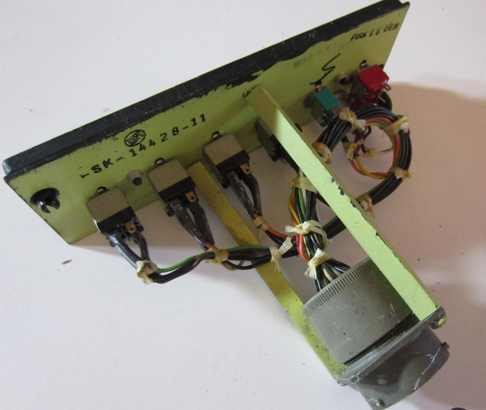 EFIS REVISIONARY MODES CONTROL PANEL WITH SWITCHES
