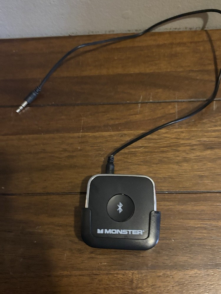 Monster Bluetooth Wireless Audio Transmitter 3.5mm Jack Black