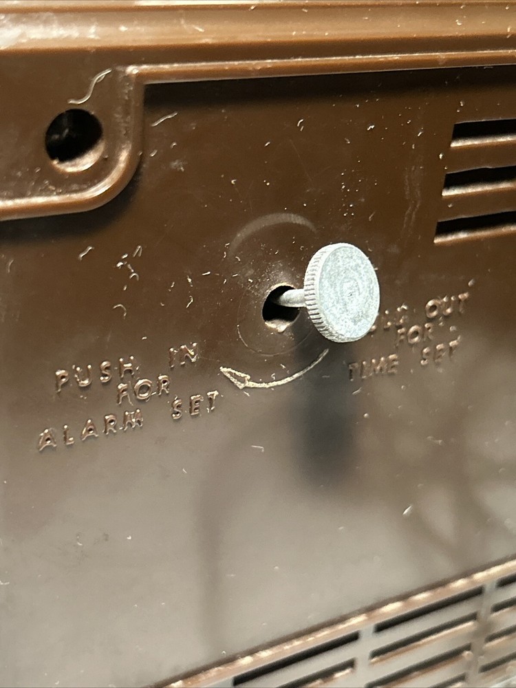 vtg 1966 sears silvertone solid state transistor radio Alarm Clock tested *Read*