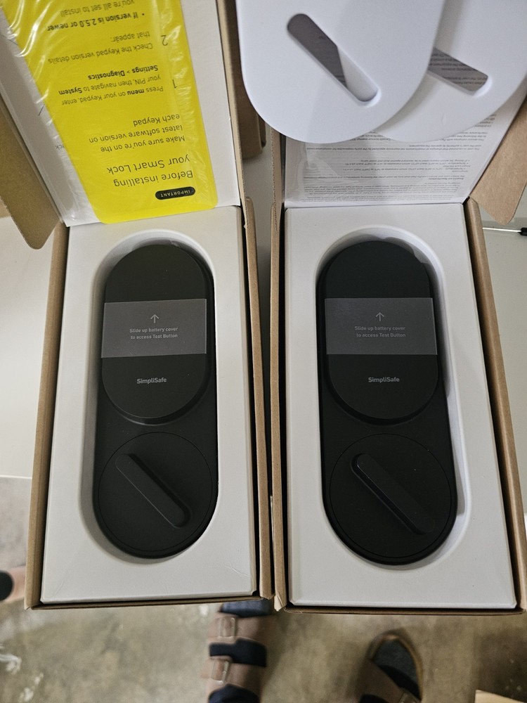 Simplisafe Smart Lock & Pin Pad (Black) BRAND NEW