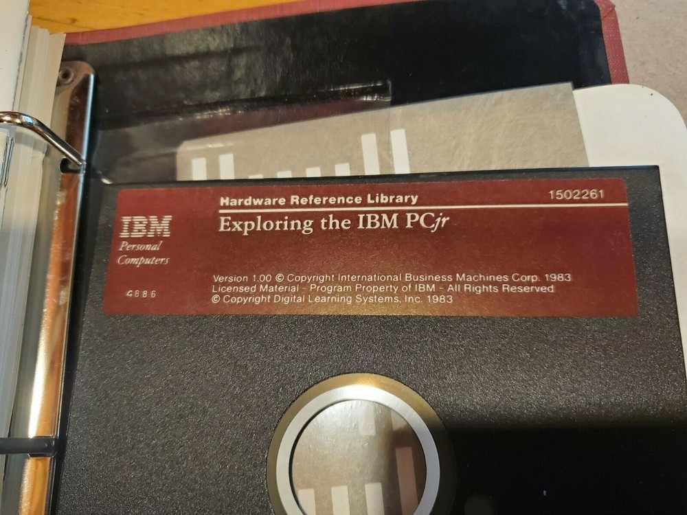 IBM Personal Computer Guide to Operations w/5.25" Floppy Disk