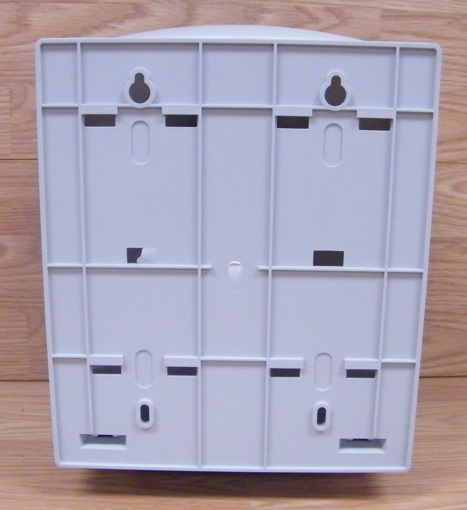 Marathon (GP5433) Self Threading Center Pull Paper Towel Dispenser Only **READ**