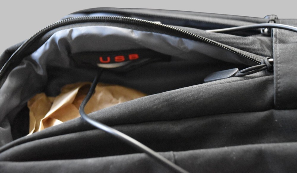Heli Pack Black Red Ski Snowboard Backpack Outdoors USB Cable 15x10x4