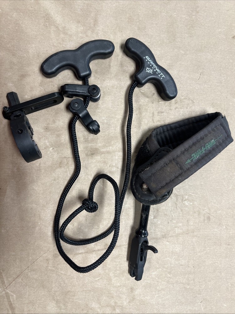 Barnett TS370 Crossbow Black with case