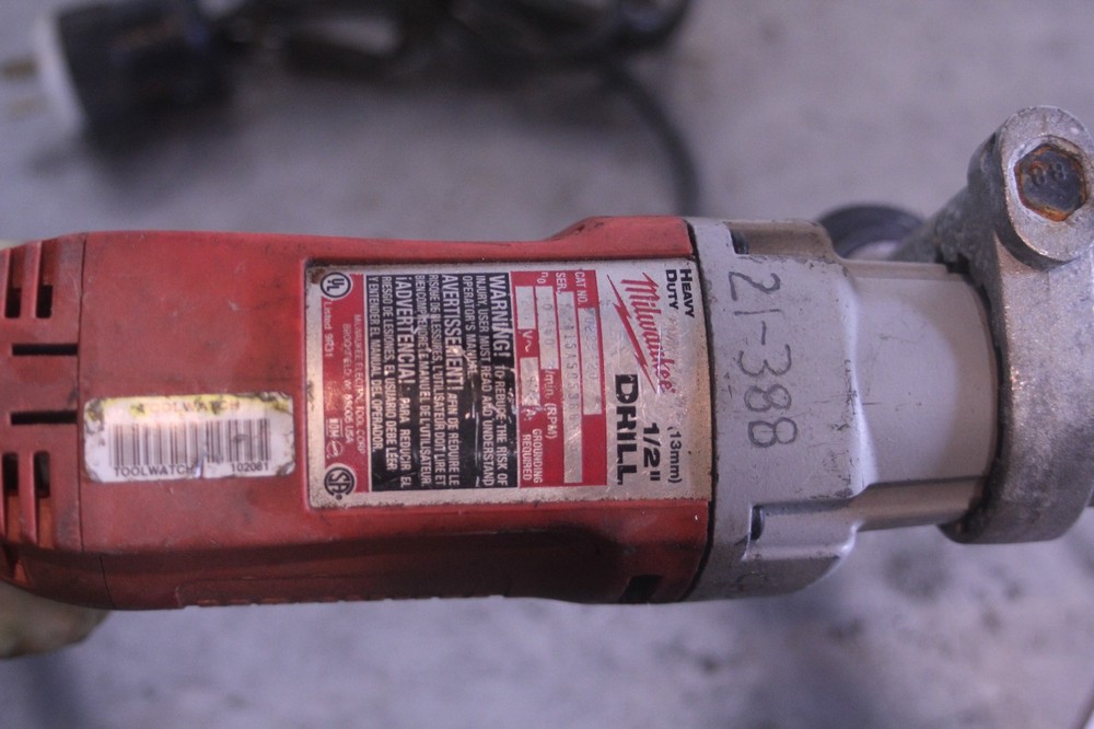 MILWAUKEE 1/2" MAGNUM DRILL