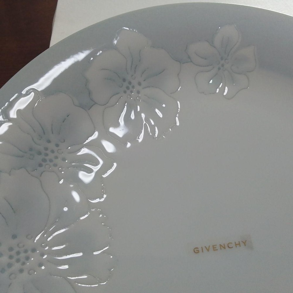 Givenchy Yamaka Plate 27cm Pair Set