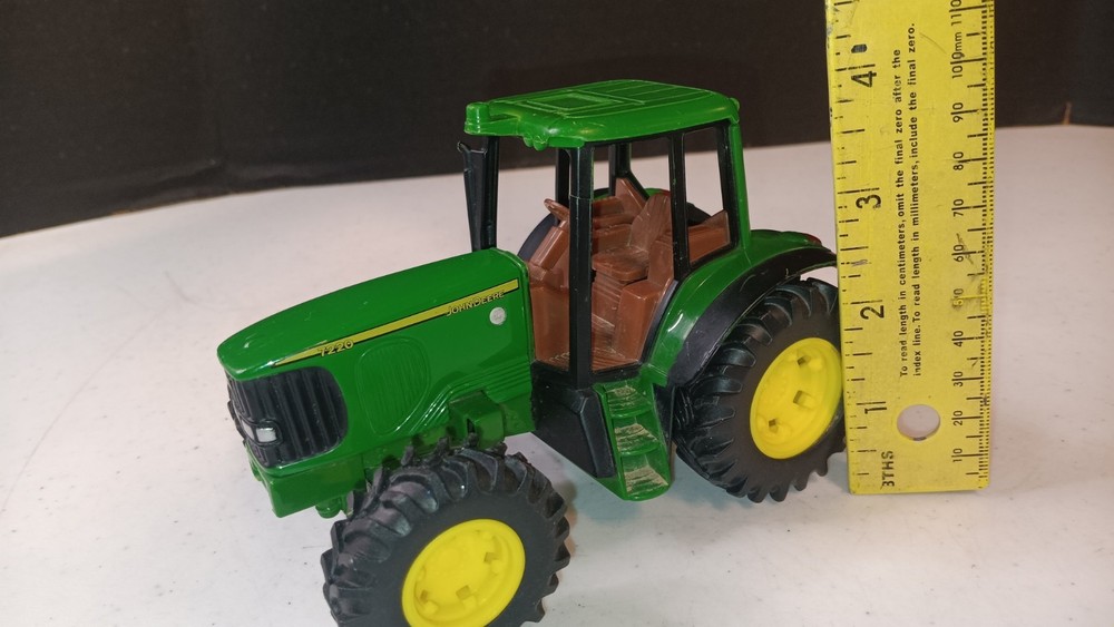 Die Cast Tractor Ertl John Deere 7220 No Front Loader Used