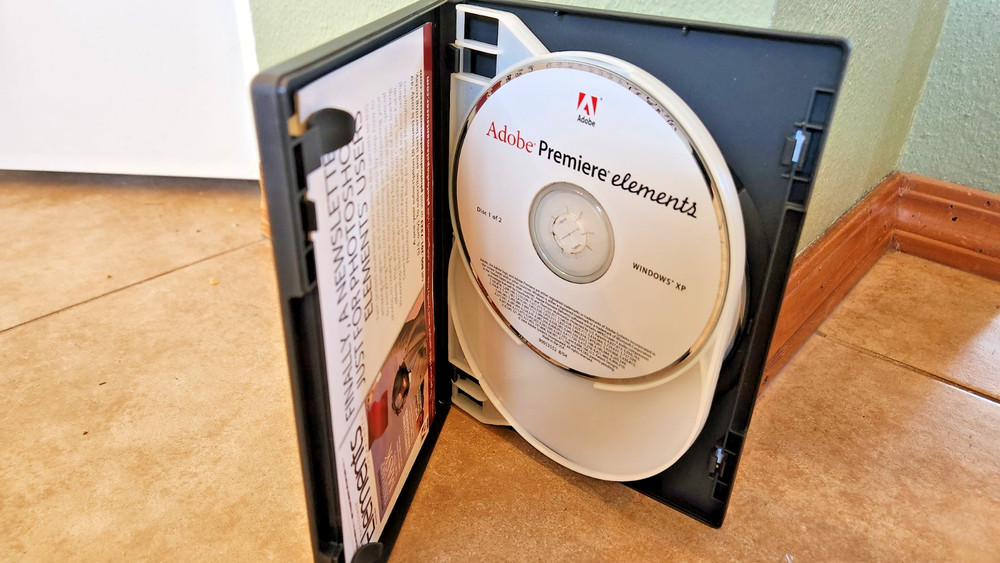 Photoshop Elements 3.0 Premiere Elements Windows XP w/ serial #