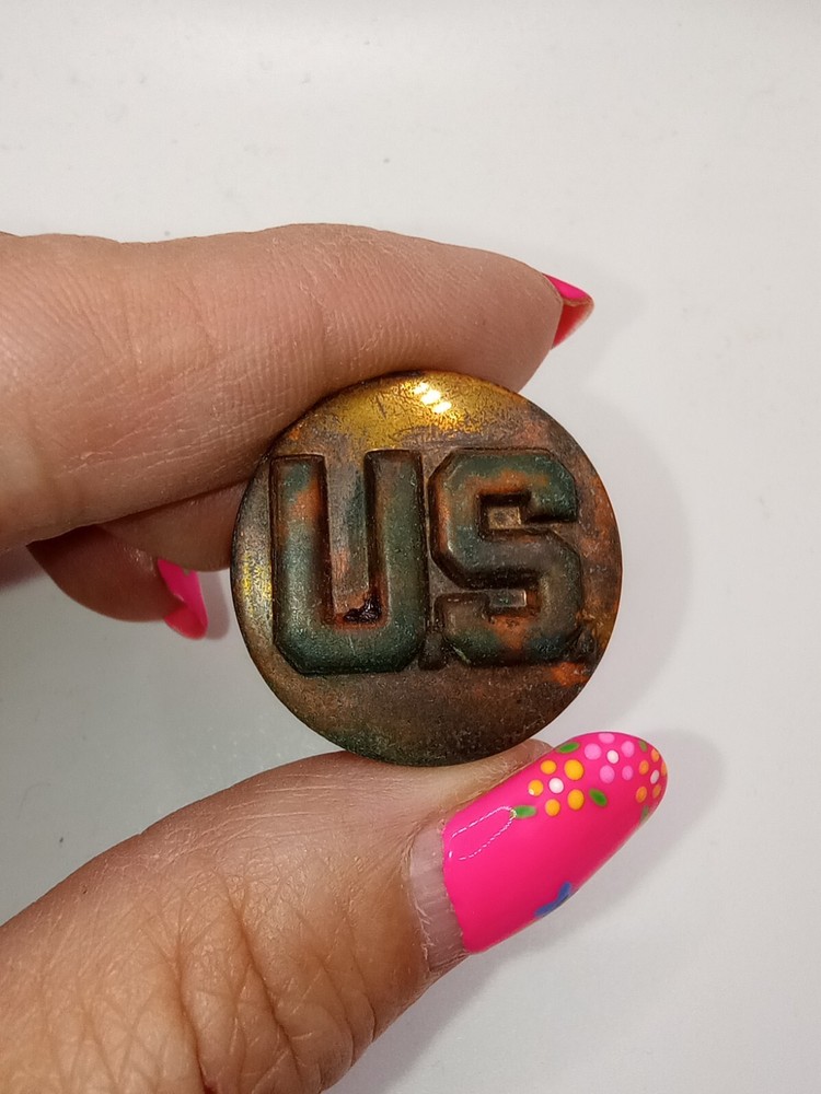 Vtg W.W. II U.S. COLLAR DISK