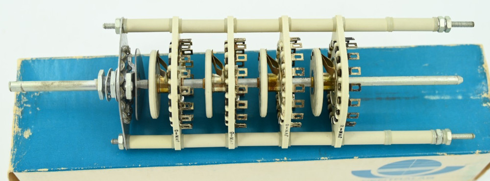 JVN-8 Rotary Selector Switch 4-Pole Non-Shorting NOS Ceramic