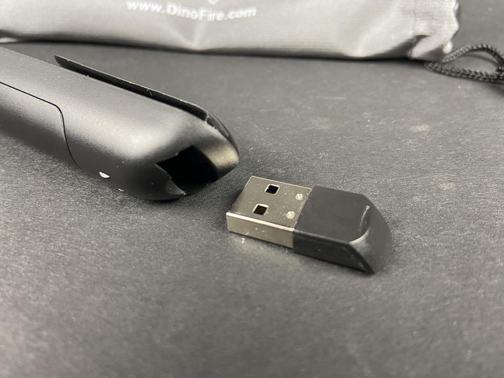 Dino Wireless Presenter Stick D05/D06