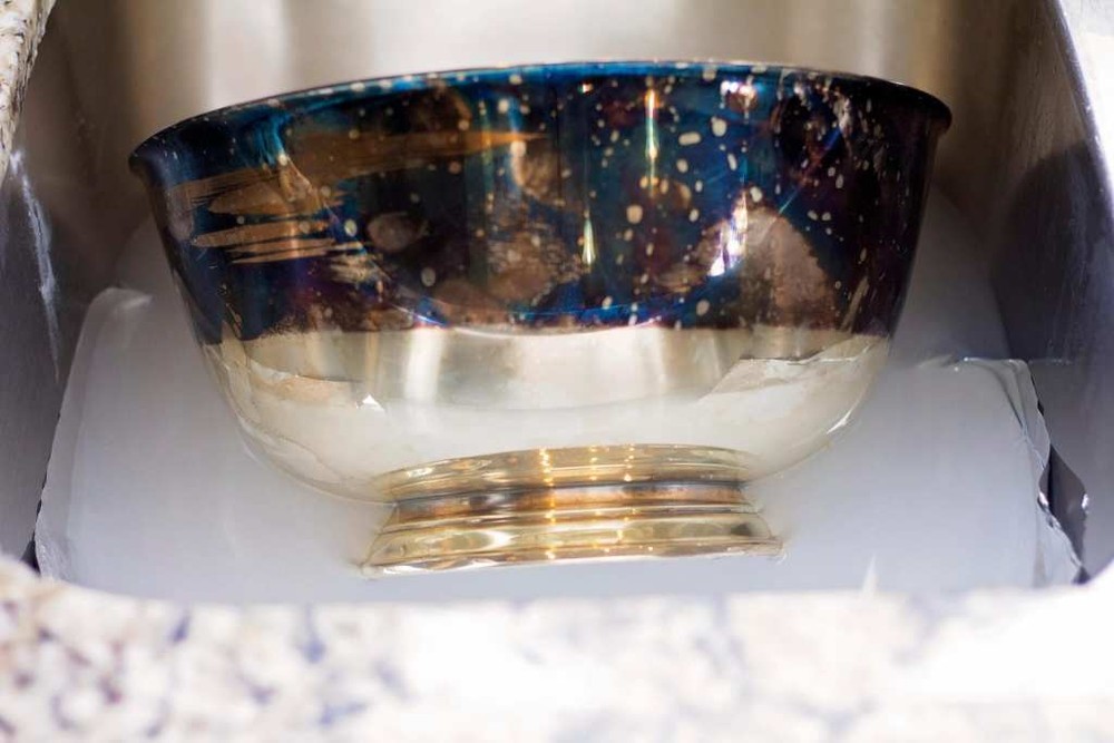 CLEAN YOUR SILVER PLATE CANDLESTICKS INSTANTLY