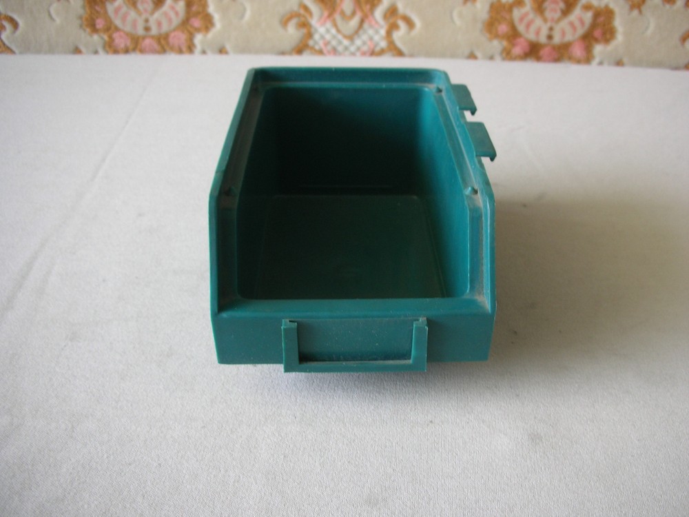 Alfa 2 Alfredo Martini Wolf Mouth Container