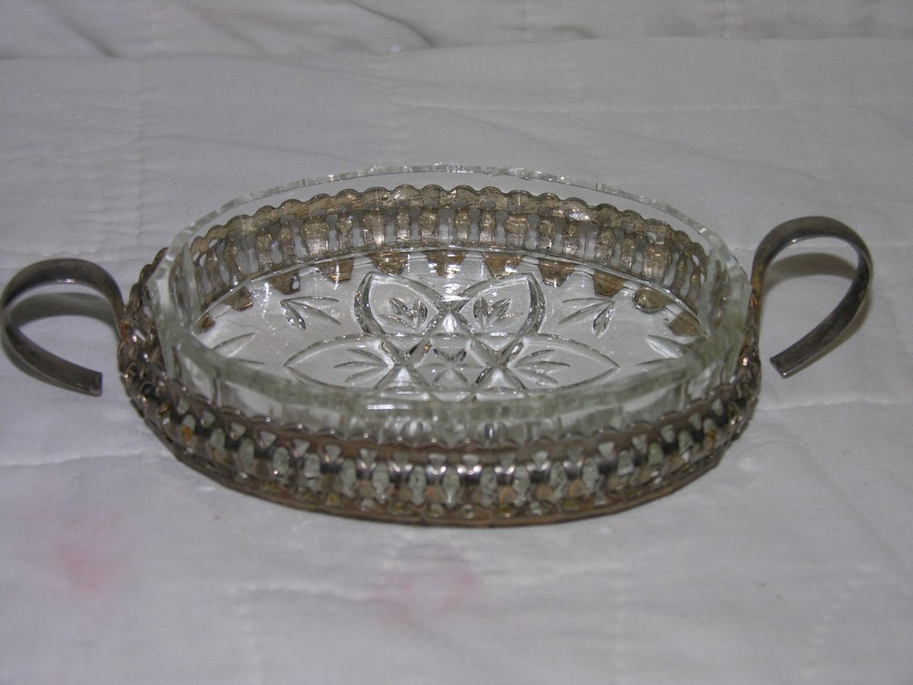 Vintage Small Crystal Dish In A Silverplated Holder