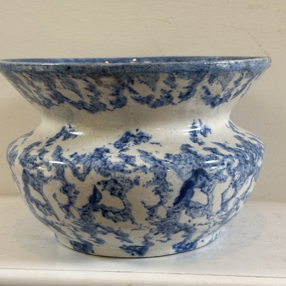 Vintage Blue on White Sponge Ware Spittoon Cuspidor 7.5” Diameter, 5” Tall