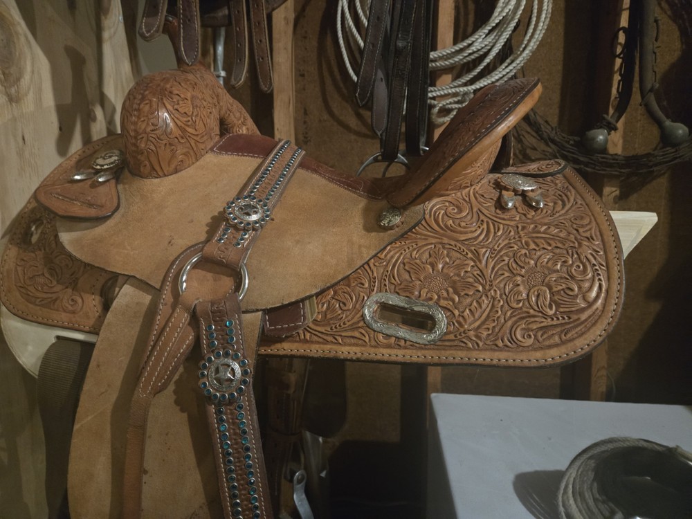 A Beautiful MARTHA JOSEY BARREL SADDLE