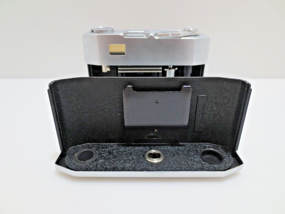 Mansfield Skylark - Vintage Camera - Not Tested