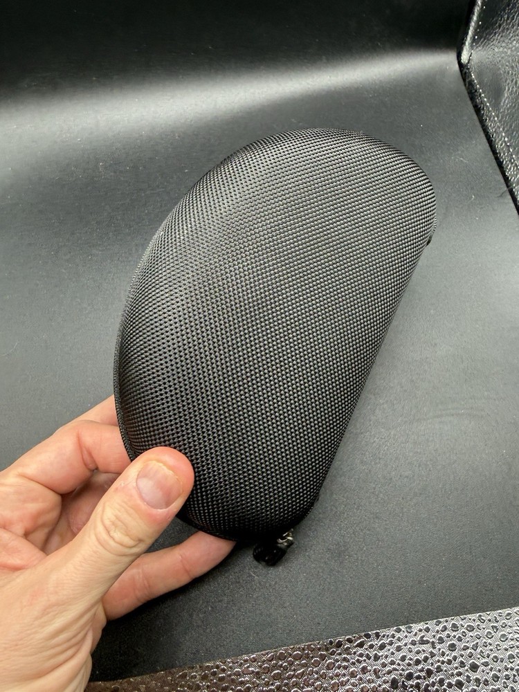 Oakley Radar Array Clamshell Case