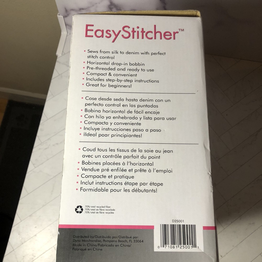 Easy Stitcher Table Top Sewing Machine D2-5001 BARELY USED