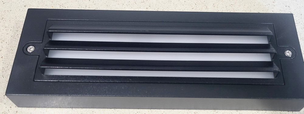 Zonk Outdoor Light ✍️