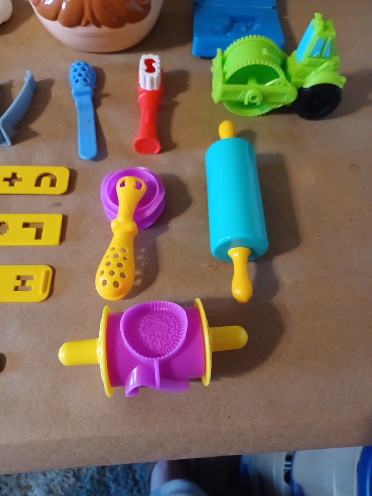 Play-Doh Mixed Lot