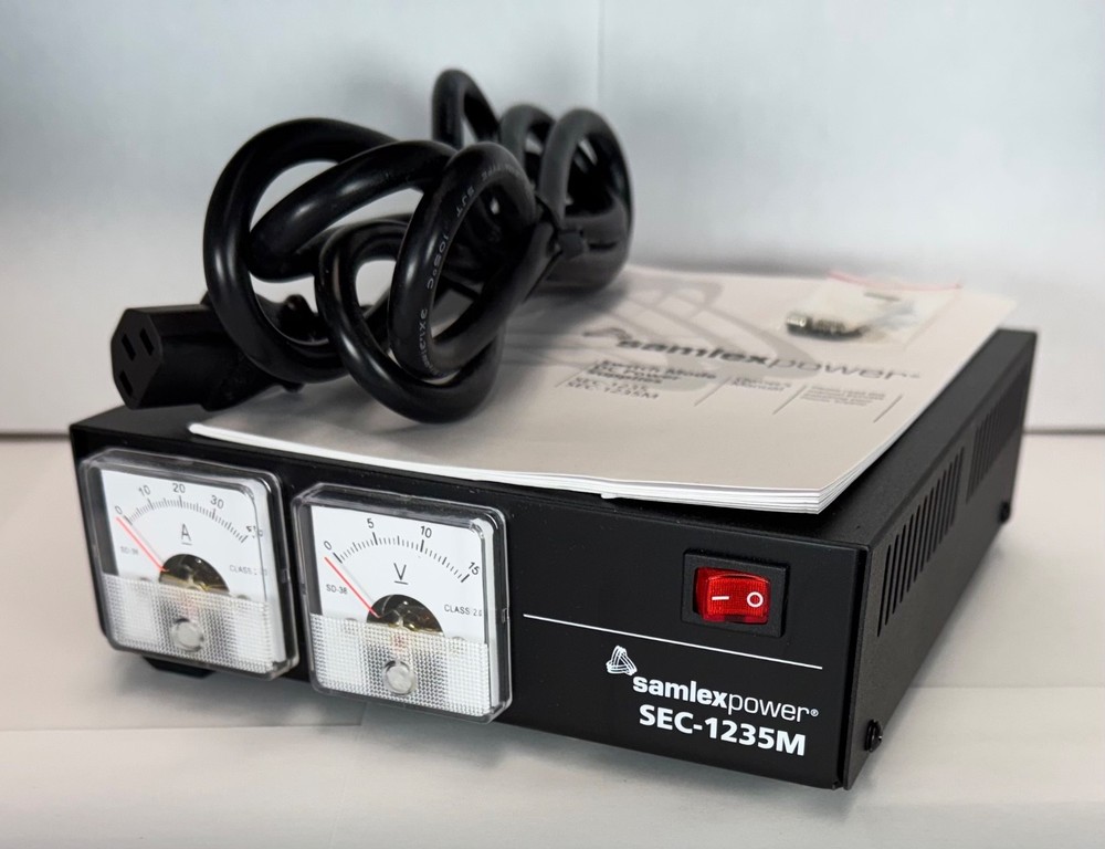 Samlex SEC-1235M 30Amp Switching Power Supply.