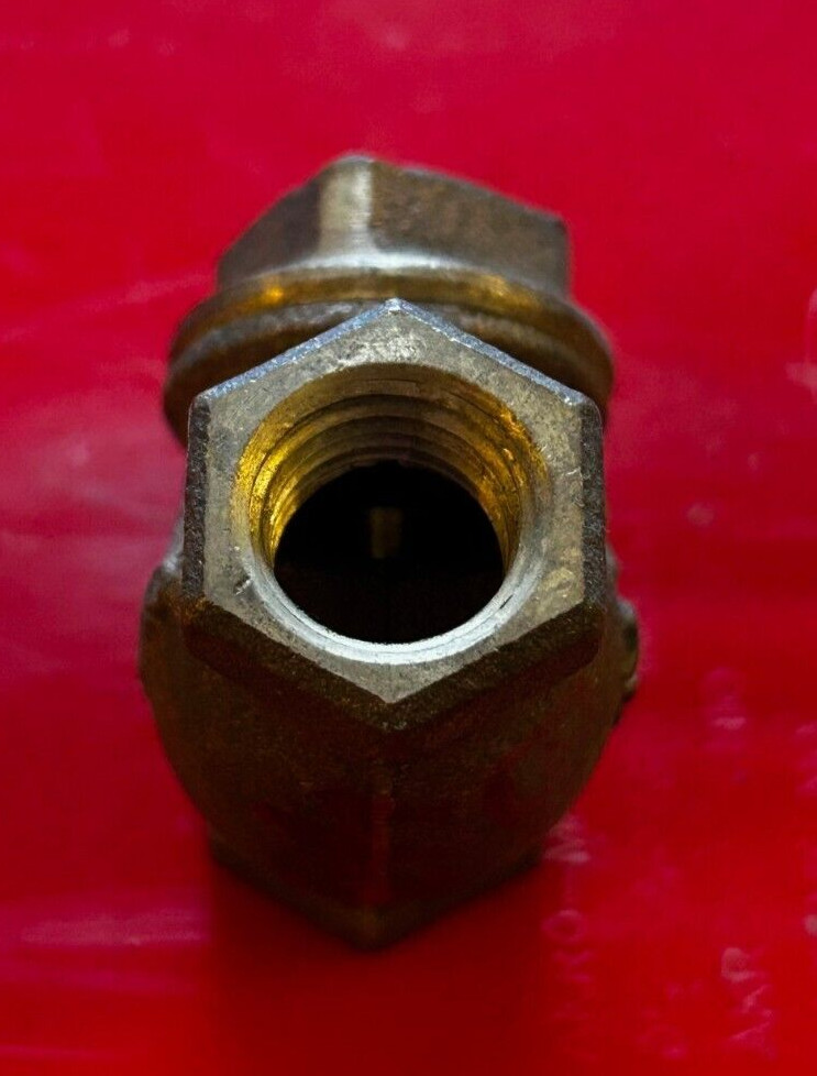 Hammond 1/4" Brass Check Valve Threaded 125