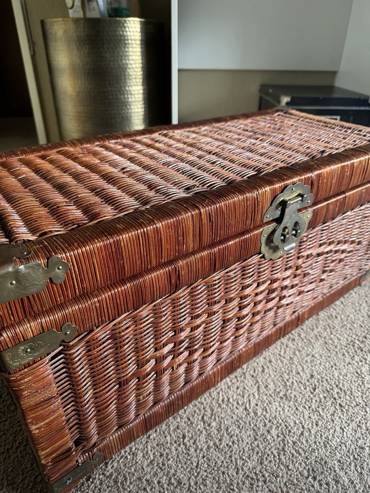 Vintage Wicker/Rattan Storage Trunk