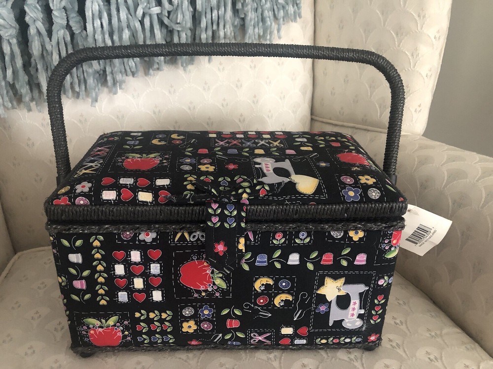 Vtg Sewing Basket