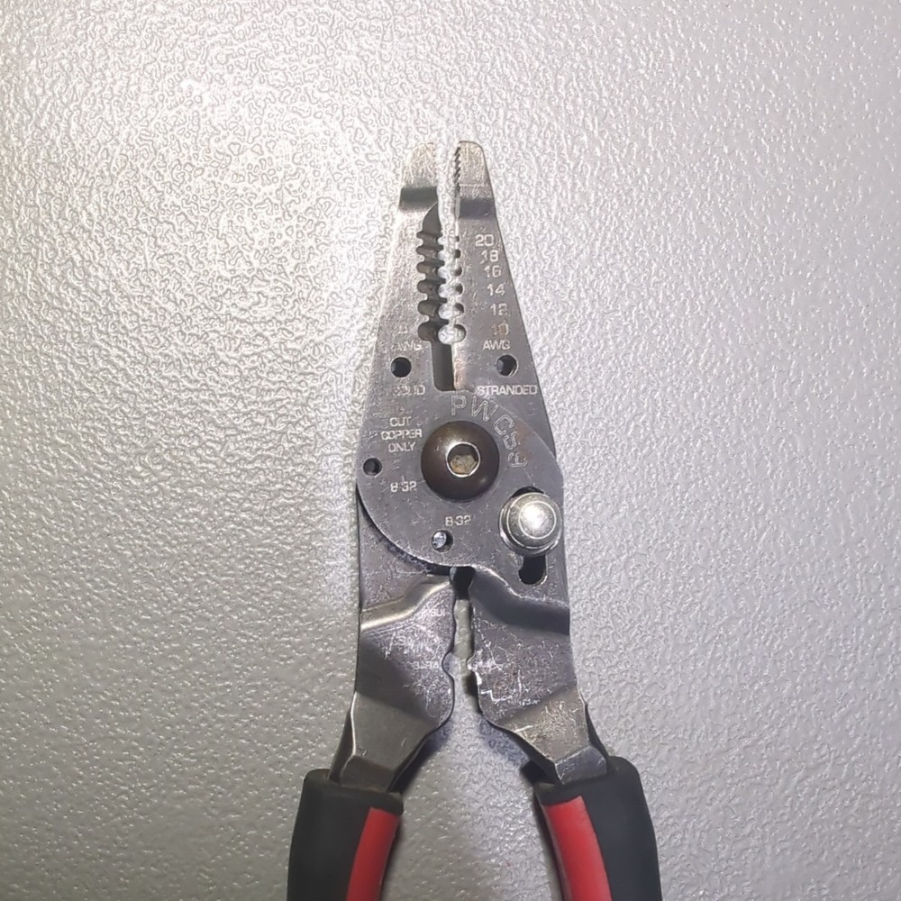 Snap-on PWCS9 9" Wire Stripper / Cutter / Crimper
