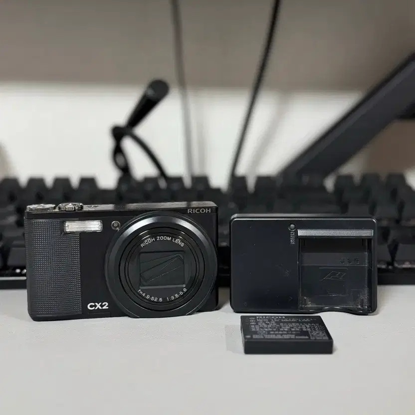 Ricoh CX2 Black Digital Camera - Compact & Vintage Official