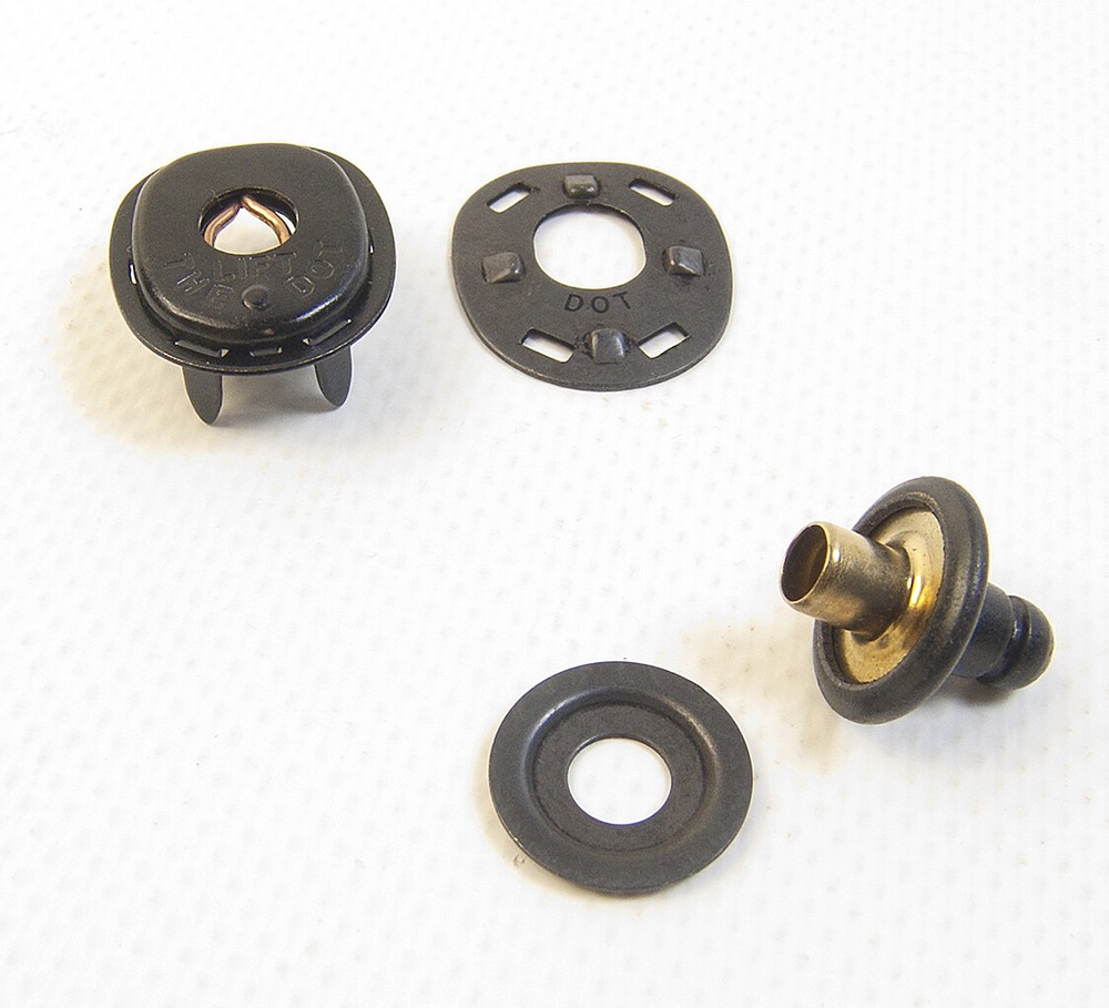 Lift The Dot Stud & Socket w/ Backing Plates, Black Oxide, 5 Pc. Ships from USA