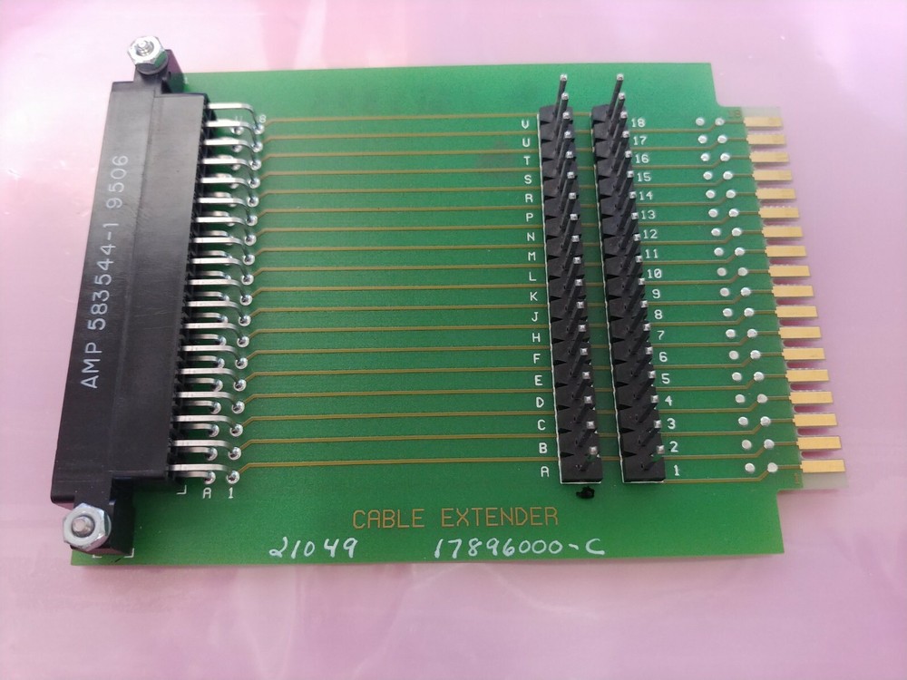 Universal Instruments Cable Extender & Breakout 17896000