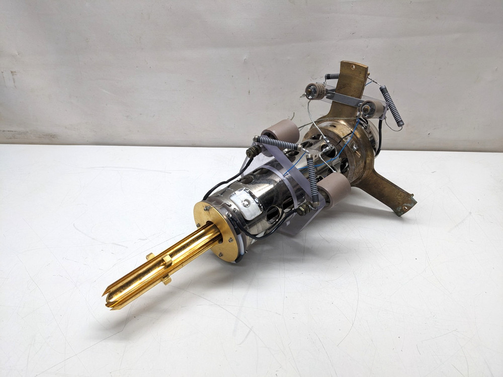 "Unknown" Mass Spectrometer Quadrupole Assembly