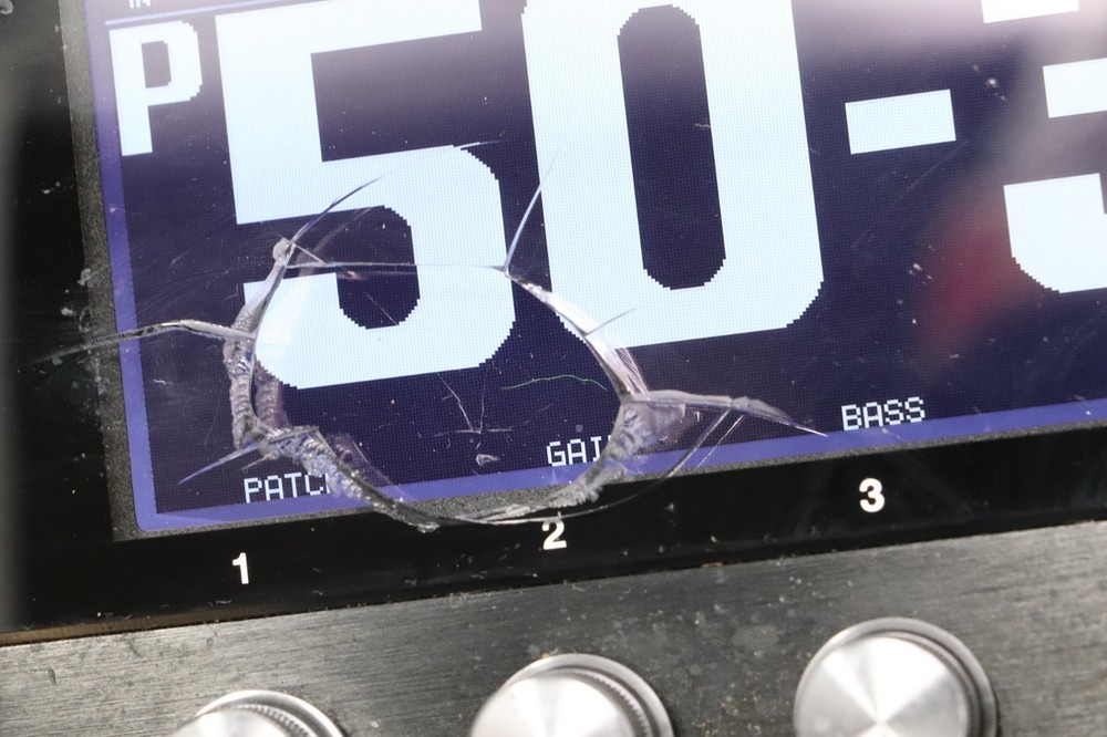 Damaged Screen BOSS GT-1000 Guitar Effects Processor Multi-Effects Pedal WORKS