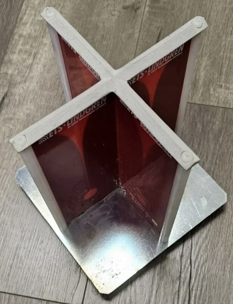 ETS-Lindgren 3165-01 Absorber Nested Dual-Polarized Dual-Vivaldi Array Antenna